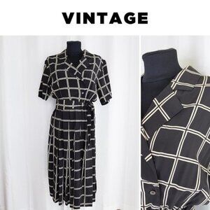 Vintage 1970s/1980s Windowpane Check Pleated Midi Wrap Dress Sz 6